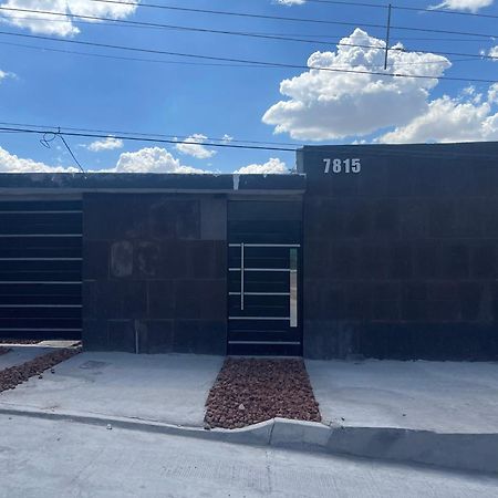 La Casa De Mickey Apartment Ciudad Juarez Luaran gambar